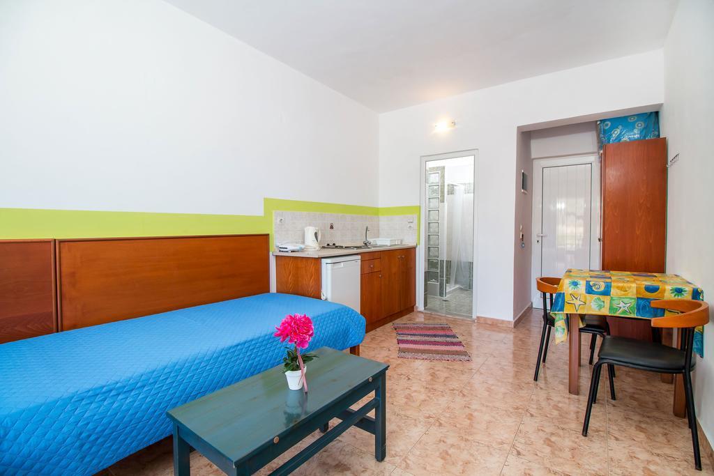 Mosaic Gardens Apartamento Faliraki Exterior foto